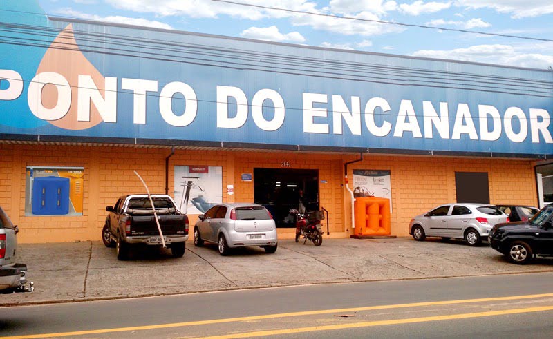 Cisterna No Ponto Do Encanador