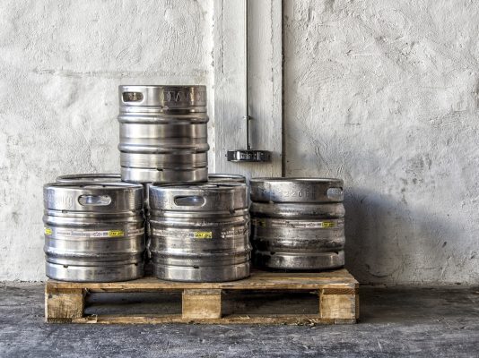 contençao de liquidos corrosivos, quimicos e inflamaveis