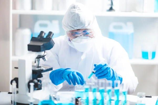 pallet de contenção na industria farmaceutica