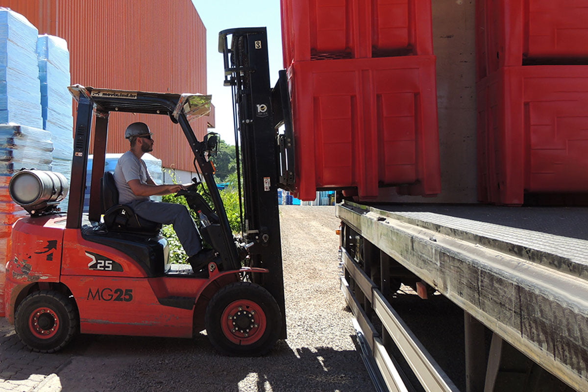 Contentores Plásticos. A Opção mais Segura na Logística Industrial