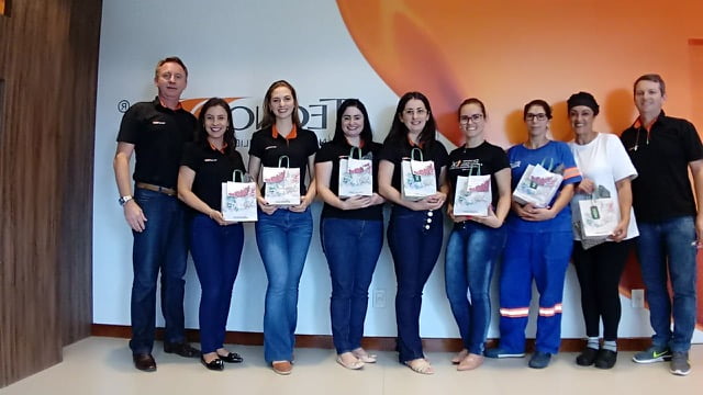 Tecnotri homenageia colaboradoras no dia da mulher